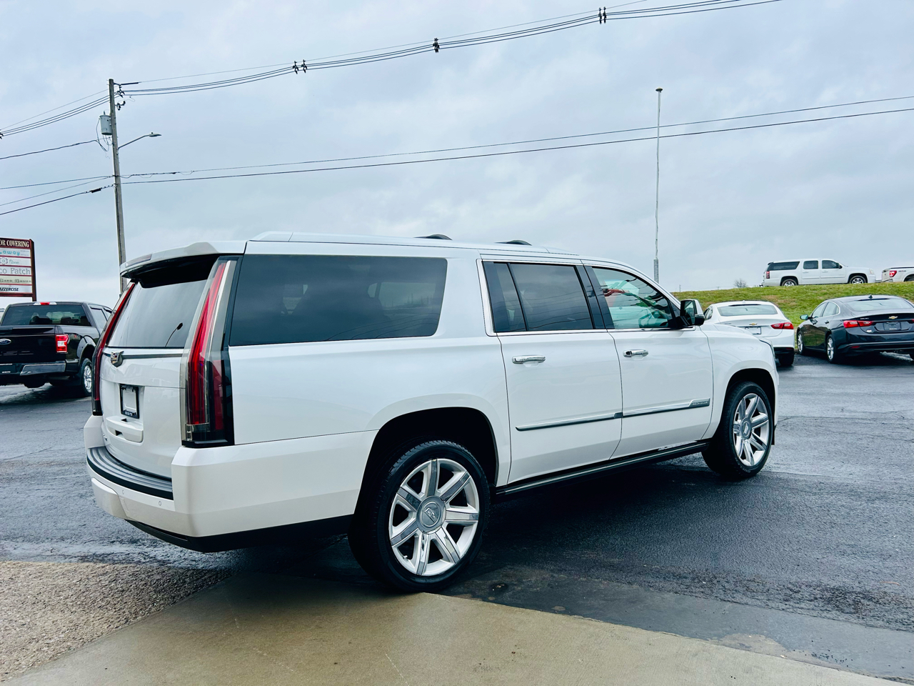 Cadillac Escalade ESV 4WD 4dr Premium Collection 2016