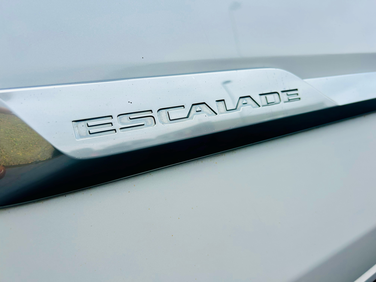 Cadillac Escalade ESV 4WD 4dr Premium Collection 2016