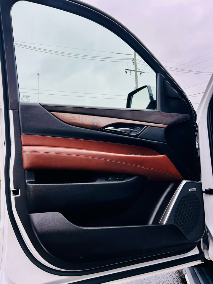 Cadillac Escalade ESV 4WD 4dr Premium Collection 2016