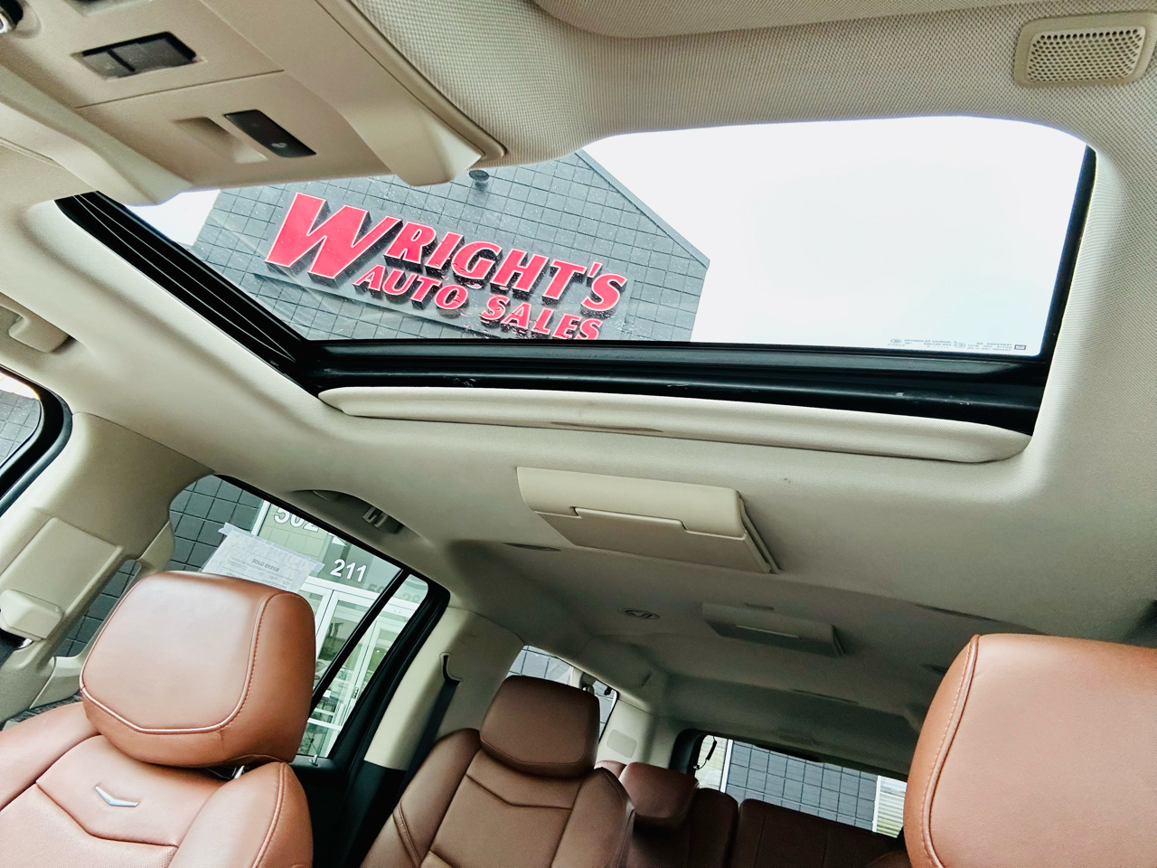 Cadillac Escalade ESV 4WD 4dr Premium Collection 2016