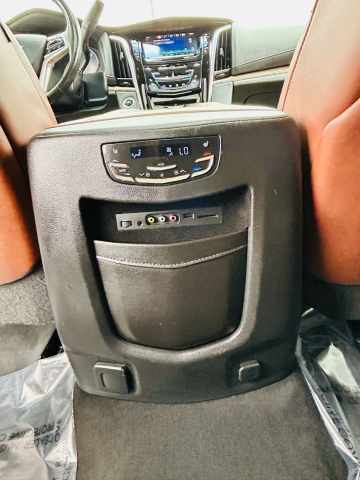 Cadillac Escalade ESV 4WD 4dr Premium Collection 2016