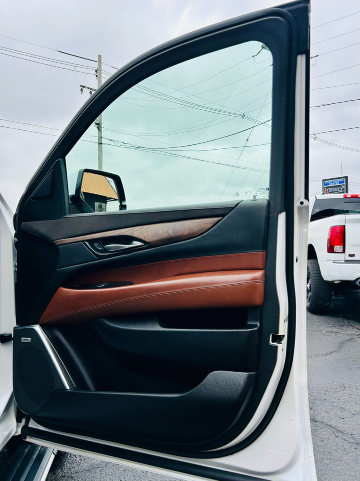 Cadillac Escalade ESV 4WD 4dr Premium Collection 2016