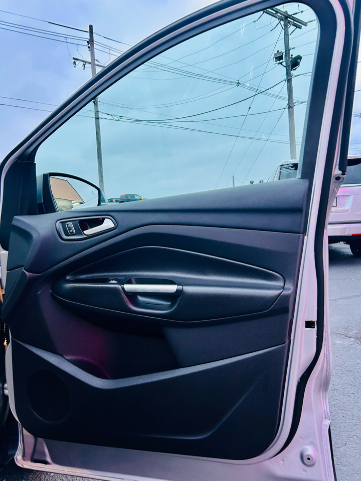 Ford Escape FWD 4dr Titanium 2016