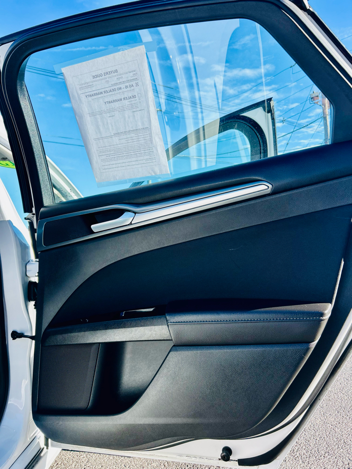 Ford Fusion 4dr Sdn SE FWD 2015