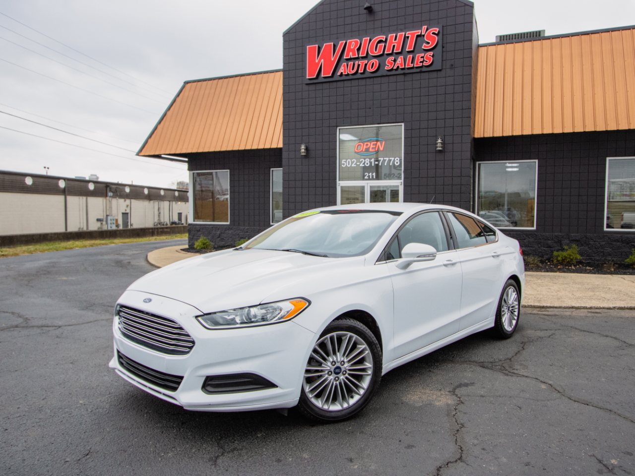 2015 Ford Fusion SE's photo