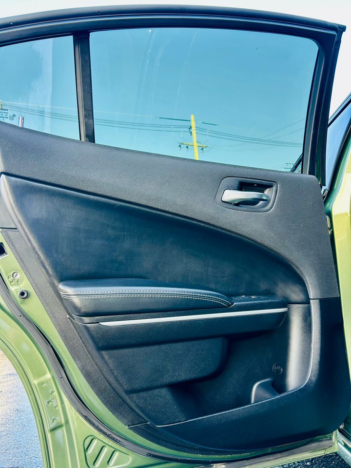 Dodge Charger SXT RWD 2020