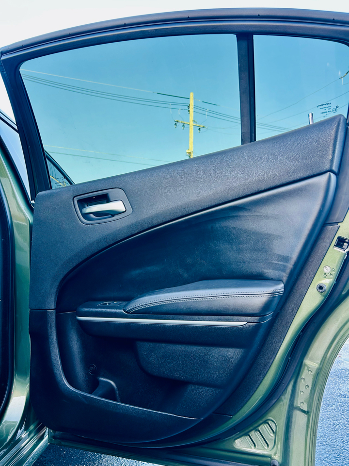 Dodge Charger SXT RWD 2020