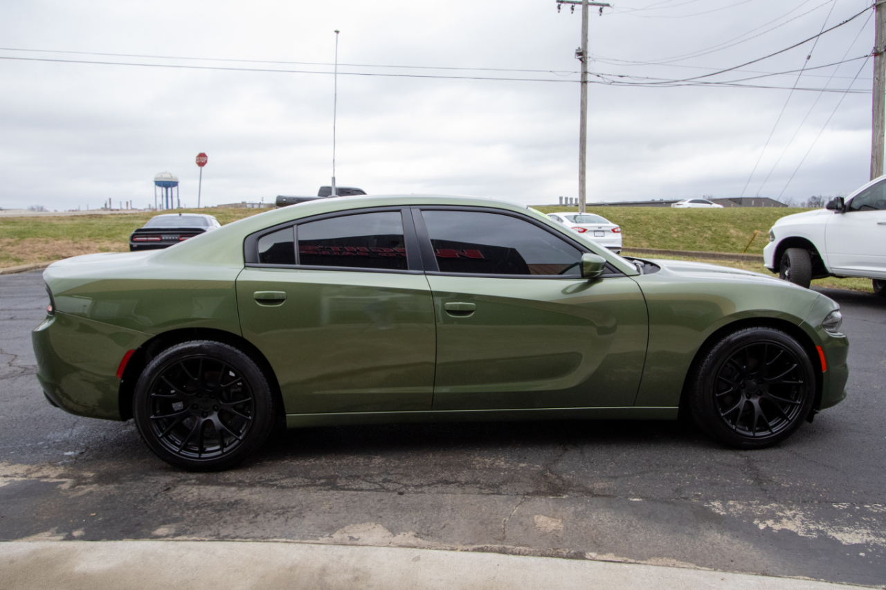 Dodge Charger SXT RWD 2020