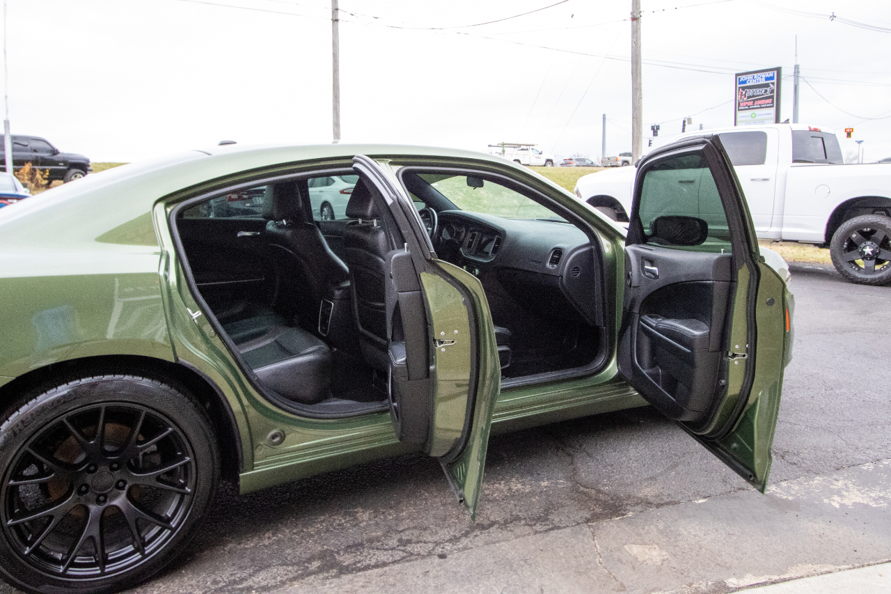 Dodge Charger SXT RWD 2020