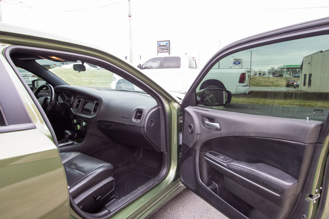 Dodge Charger SXT RWD 2020