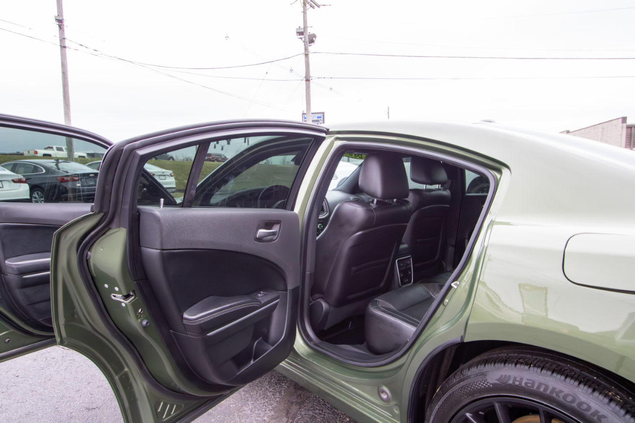 Dodge Charger SXT RWD 2020