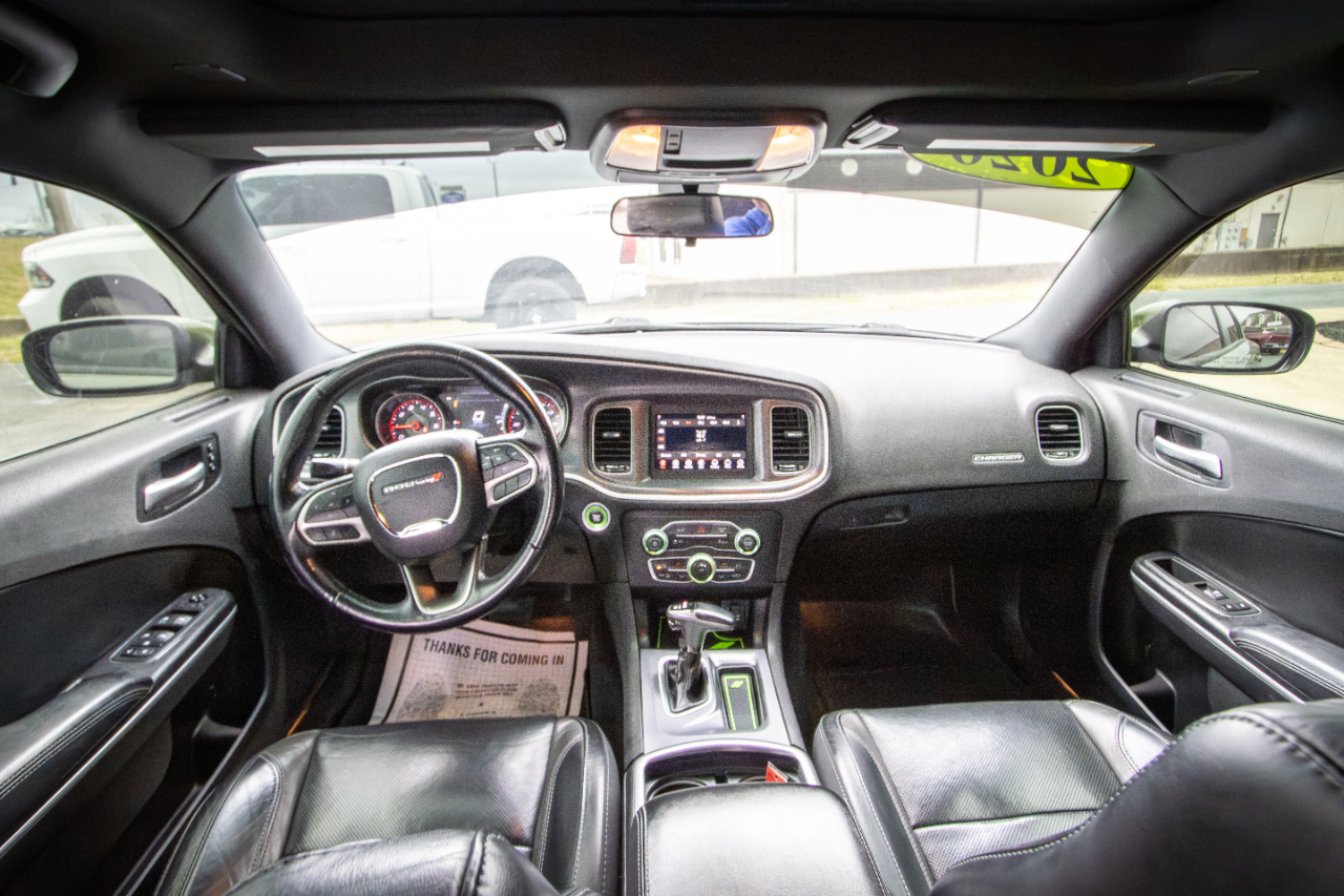 Dodge Charger SXT RWD 2020