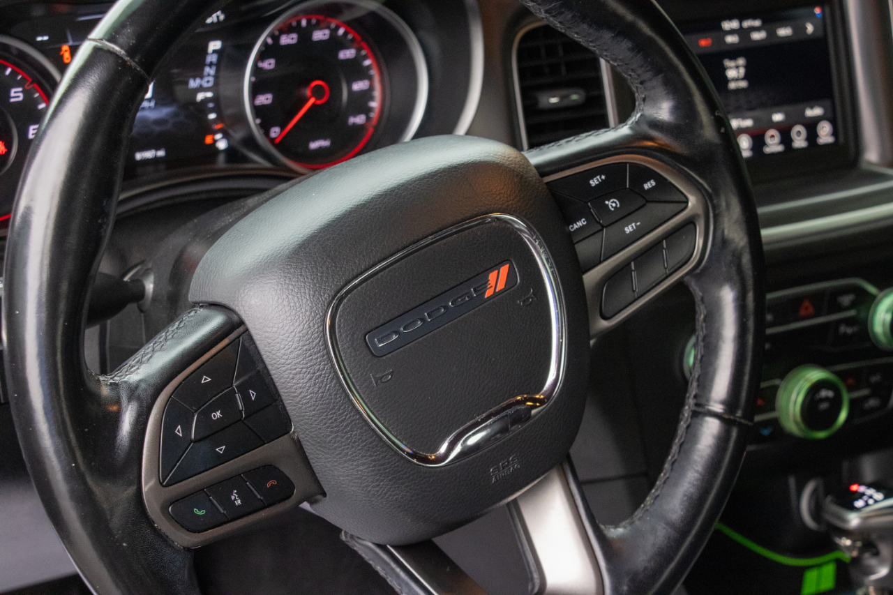 Dodge Charger SXT RWD 2020