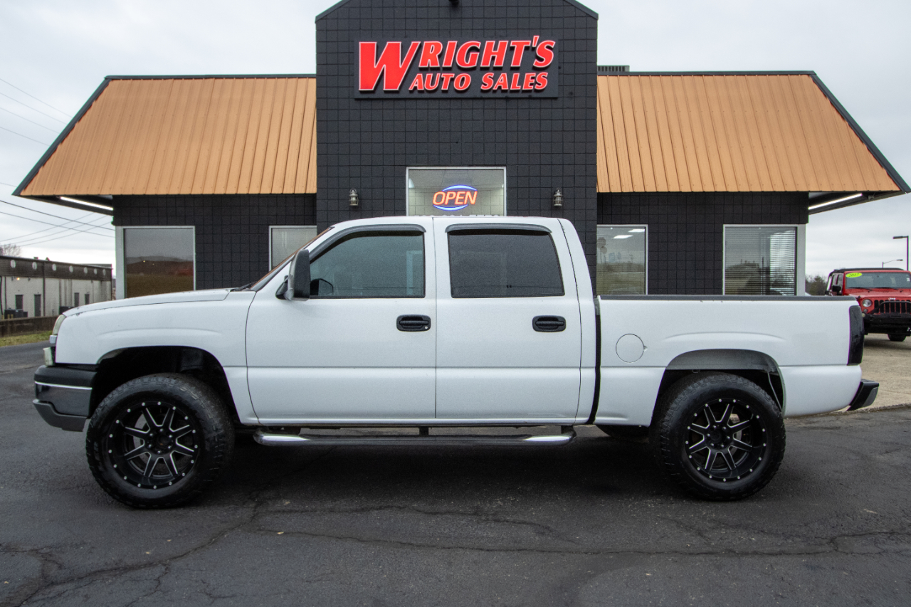 Chevrolet Silverado 1500 Crew Cab 143.5" WB LS 2005