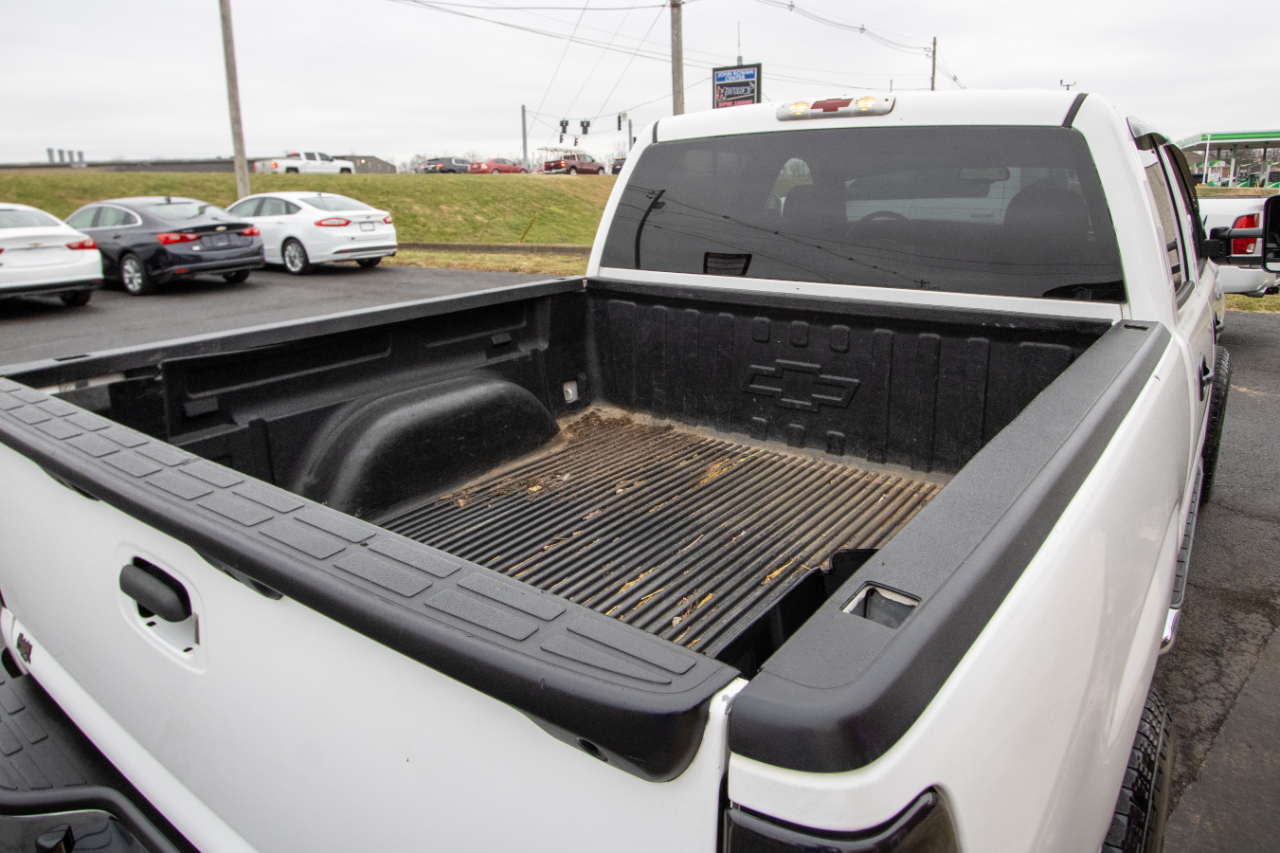 Chevrolet Silverado 1500 Crew Cab 143.5" WB LS 2005