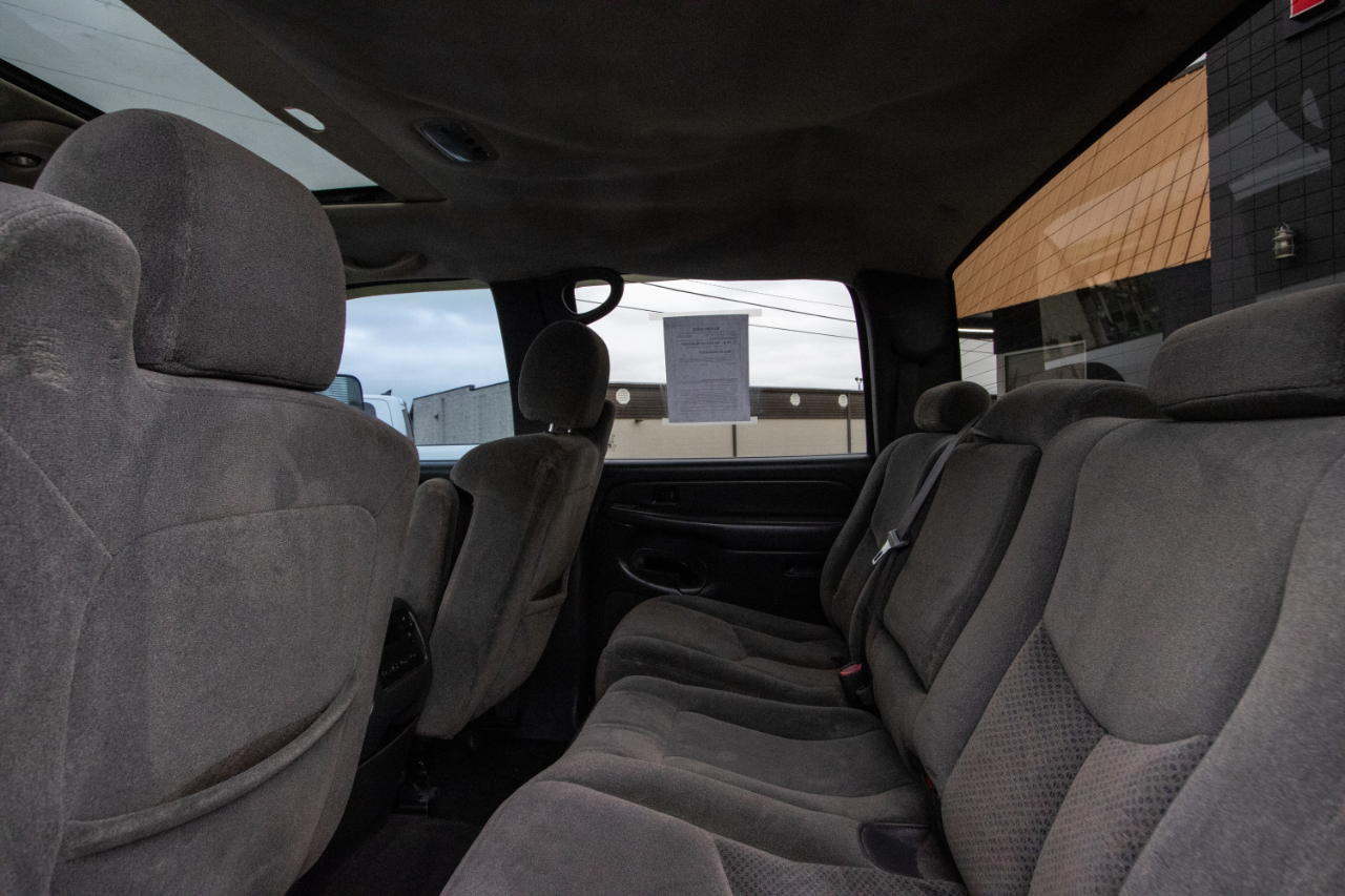 Chevrolet Silverado 1500 Crew Cab 143.5" WB LS 2005