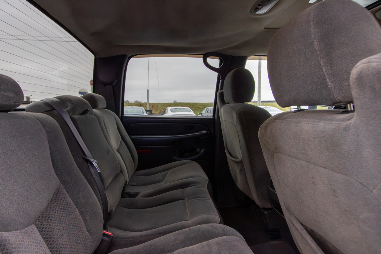 Chevrolet Silverado 1500 Crew Cab 143.5" WB LS 2005