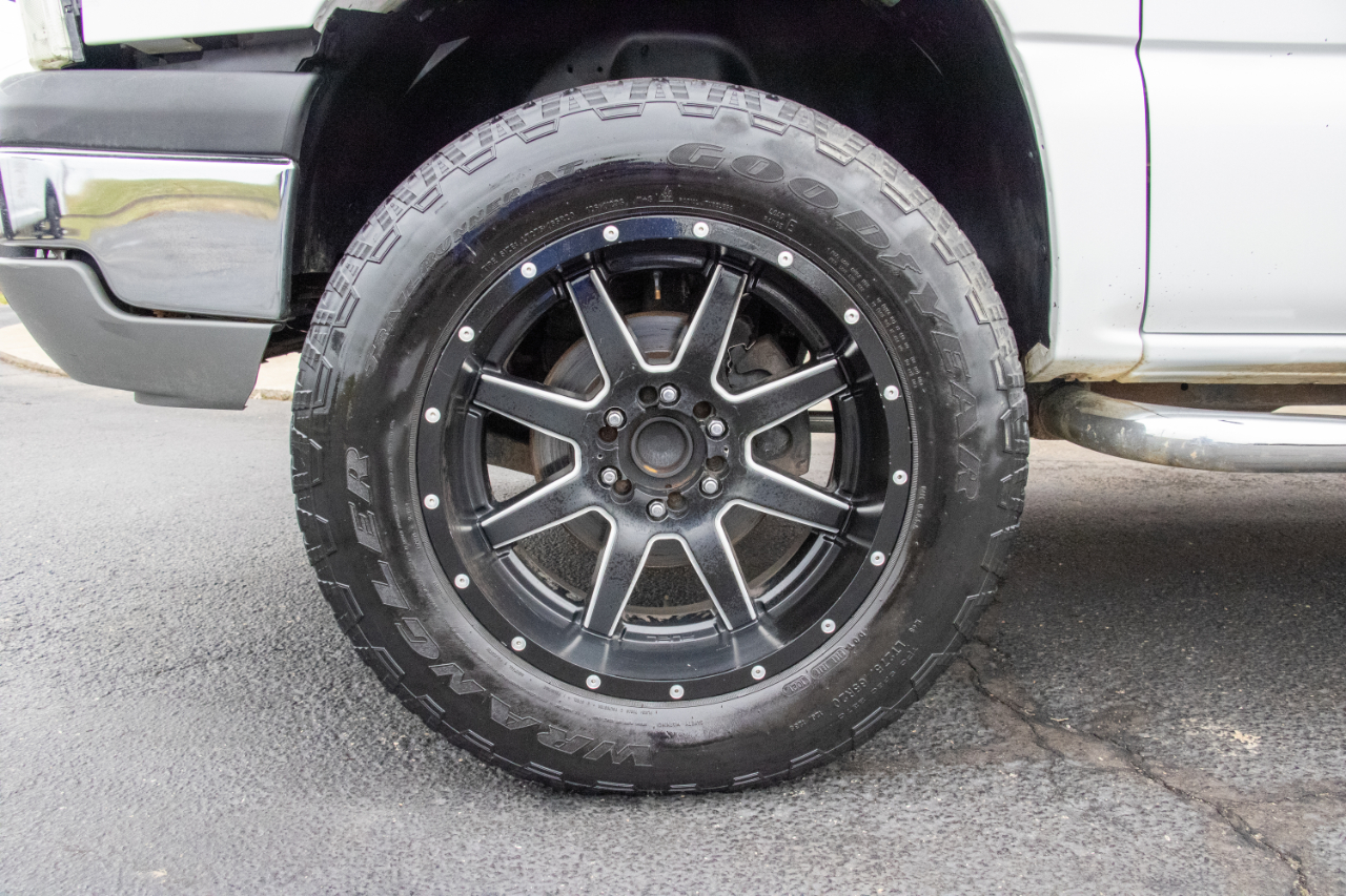 Chevrolet Silverado 1500 Crew Cab 143.5" WB LS 2005