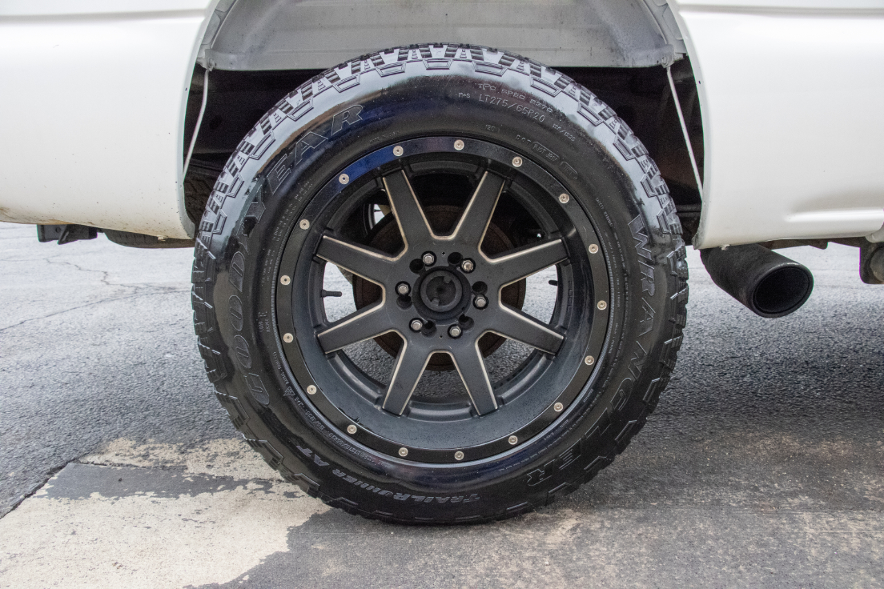 Chevrolet Silverado 1500 Crew Cab 143.5" WB LS 2005