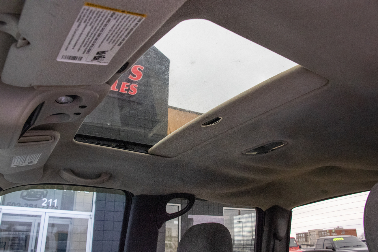 Chevrolet Silverado 1500 Crew Cab 143.5" WB LS 2005