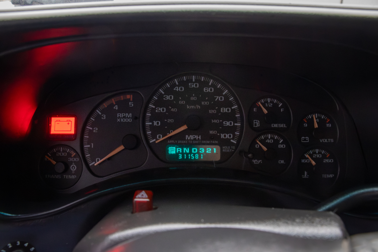 Chevrolet Silverado 2500HD Ext Cab 143.5" WB 4WD LT 2002