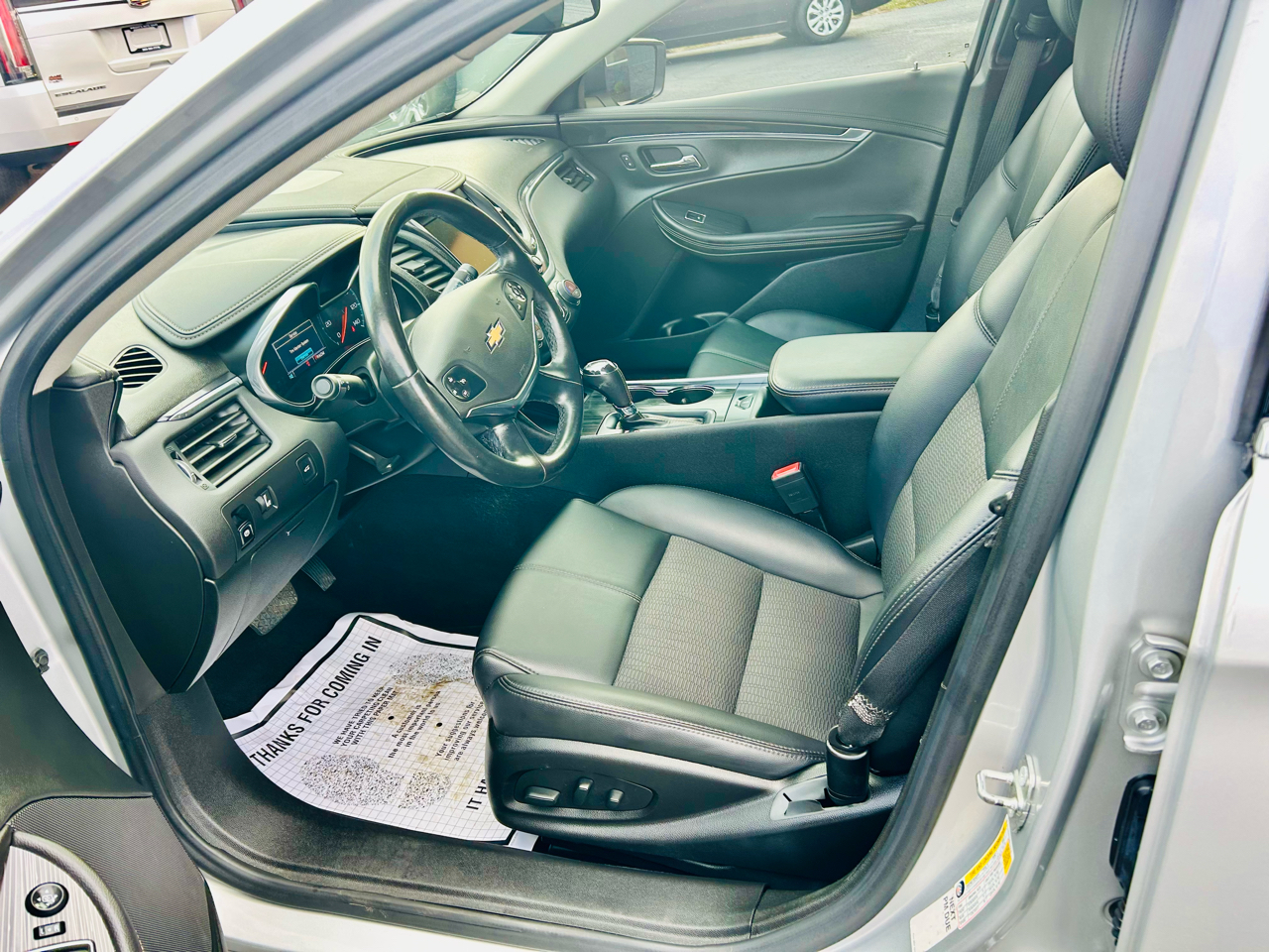 Chevrolet Impala 4dr Sdn LT w/1LT 2018