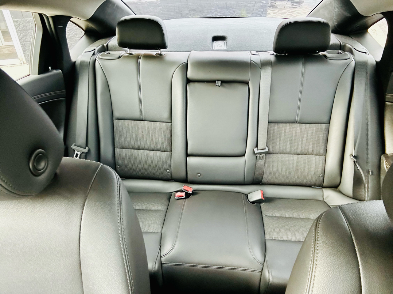 Chevrolet Impala 4dr Sdn LT w/1LT 2018