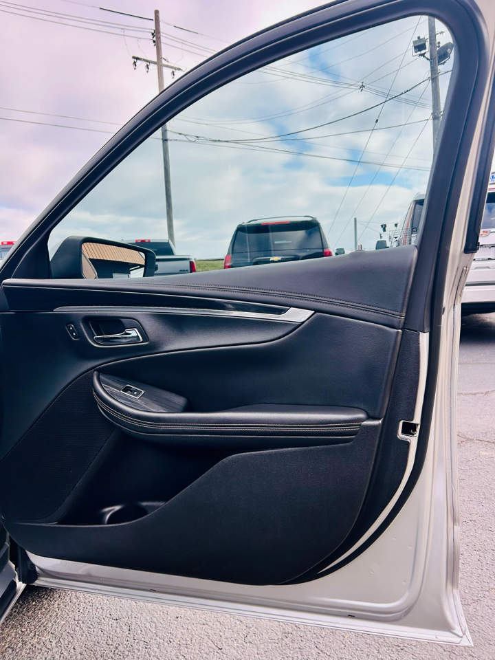 Chevrolet Impala 4dr Sdn LT w/1LT 2018