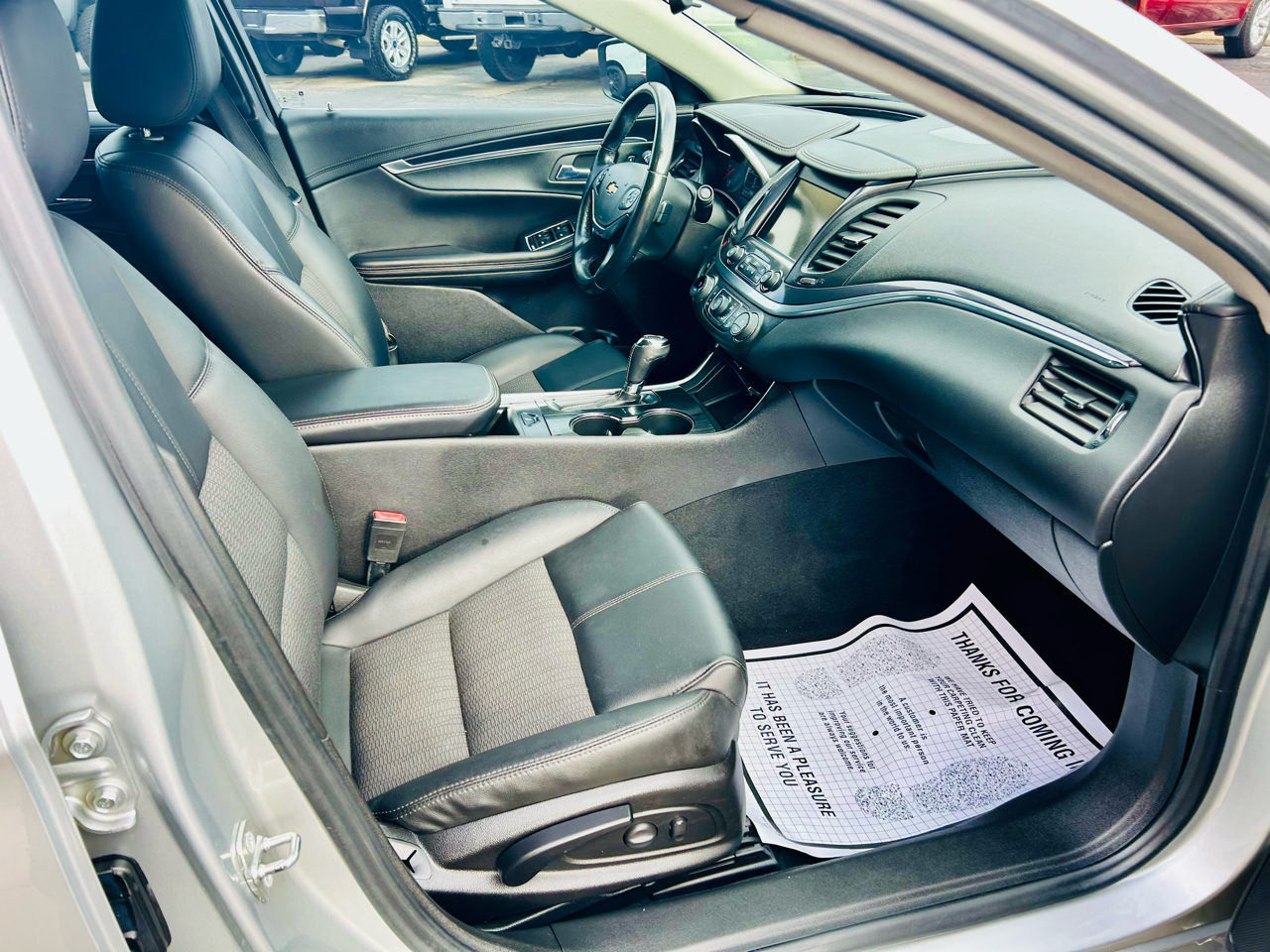 Chevrolet Impala 4dr Sdn LT w/1LT 2018