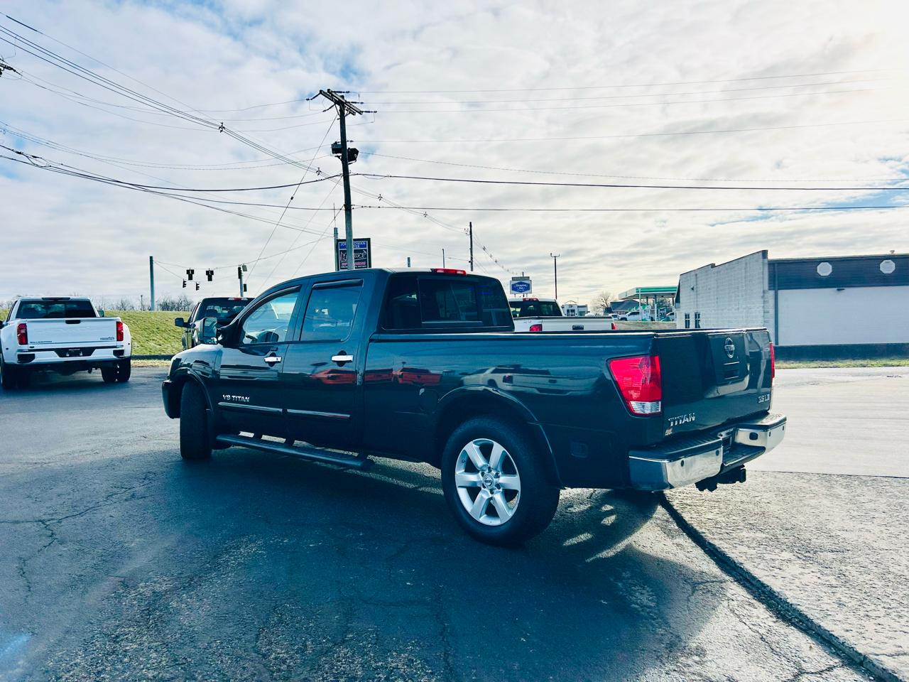 Nissan Titan 2WD Crew Cab LE FFV 2008