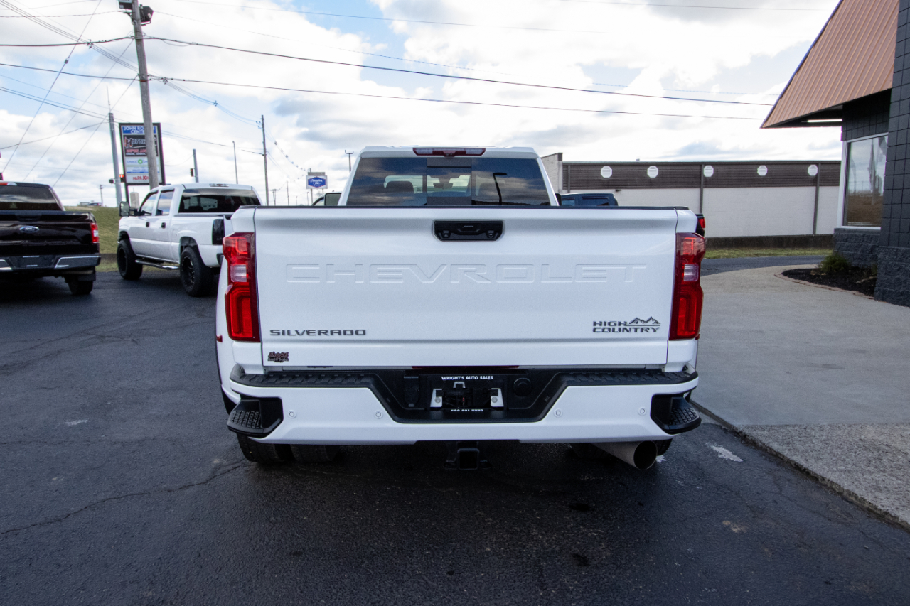 Chevrolet Silverado 3500HD 4WD Crew Cab 172" High Country 2023
