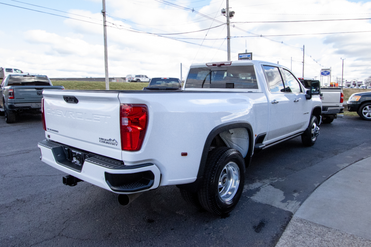 Chevrolet Silverado 3500HD 4WD Crew Cab 172" High Country 2023