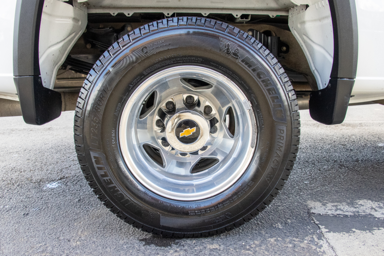 Chevrolet Silverado 3500HD 4WD Crew Cab 172" High Country 2023