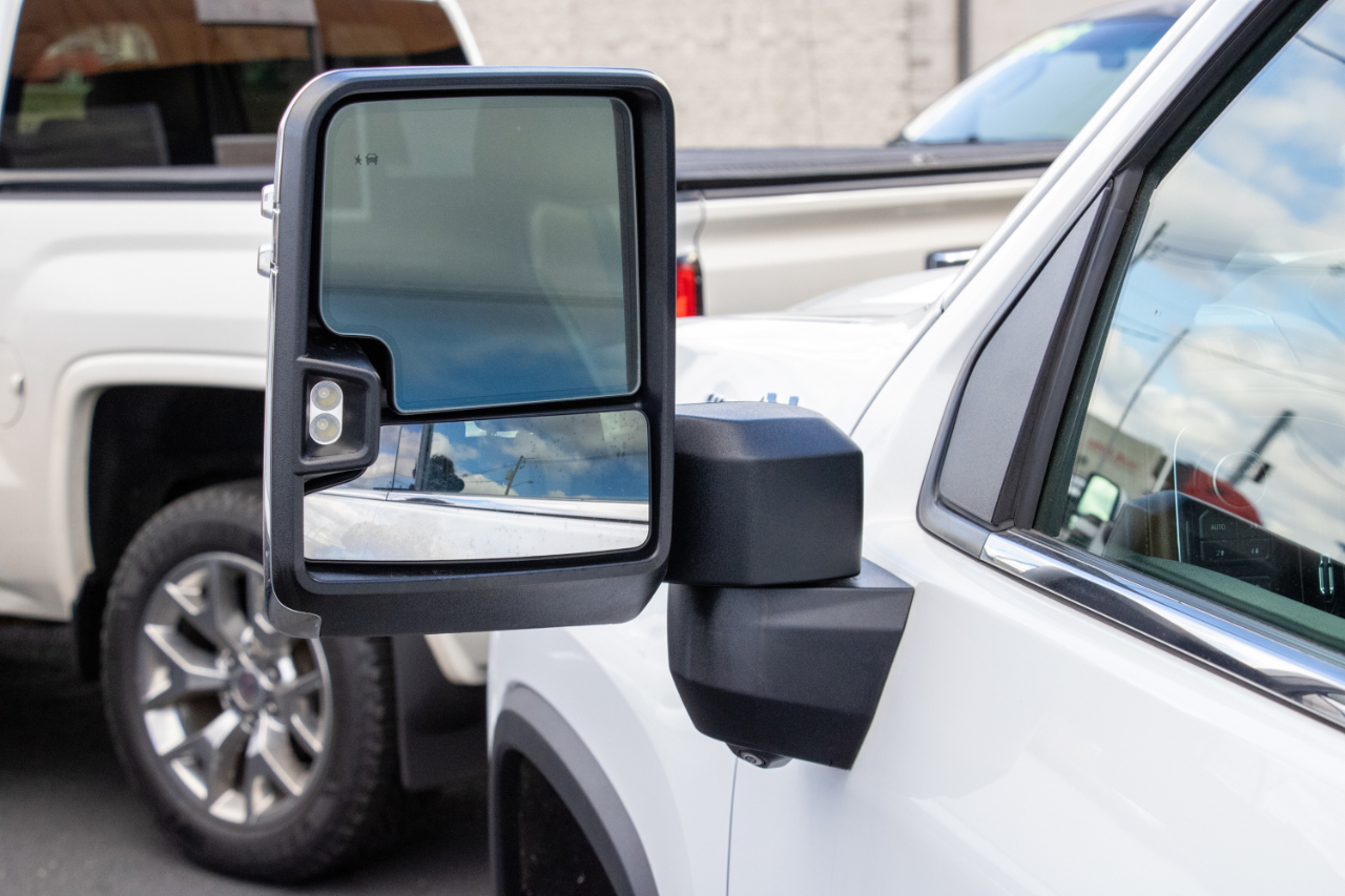 Chevrolet Silverado 3500HD 4WD Crew Cab 172" High Country 2023