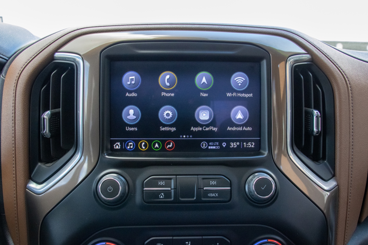 Chevrolet Silverado 3500HD 4WD Crew Cab 172" High Country 2023