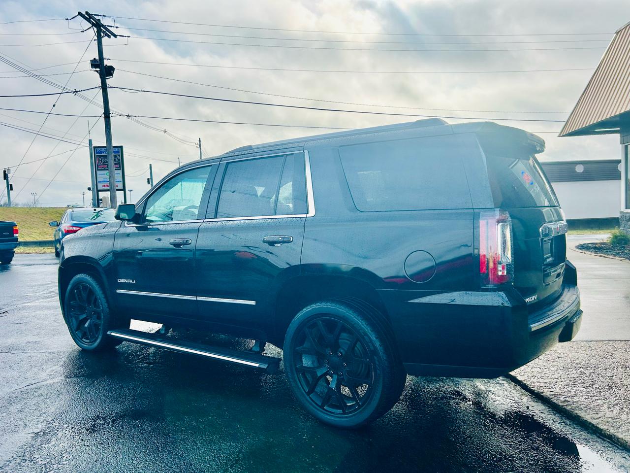 GMC Yukon 4WD 4dr Denali 2015
