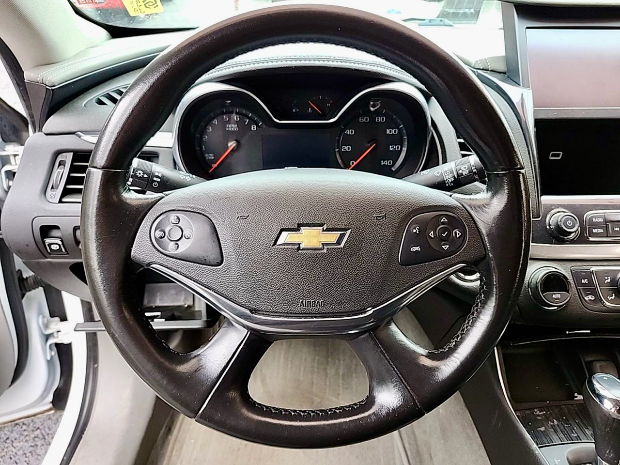 Chevrolet Impala 4dr Sdn LT w/1LT 2019
