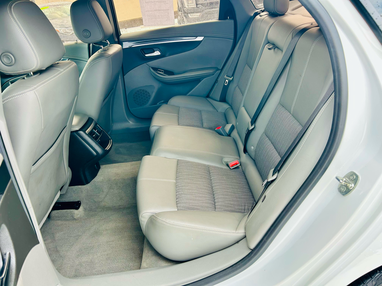 Chevrolet Impala 4dr Sdn LT w/1LT 2019