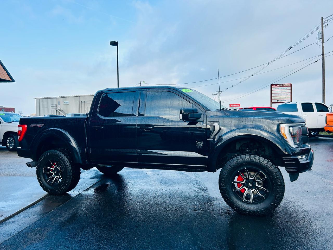 Ford F-150 4WD SuperCrew 145" Lariat 2022