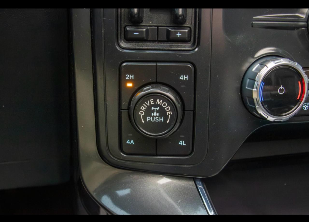 Ford F-150 4WD SuperCrew 145" Lariat 2022