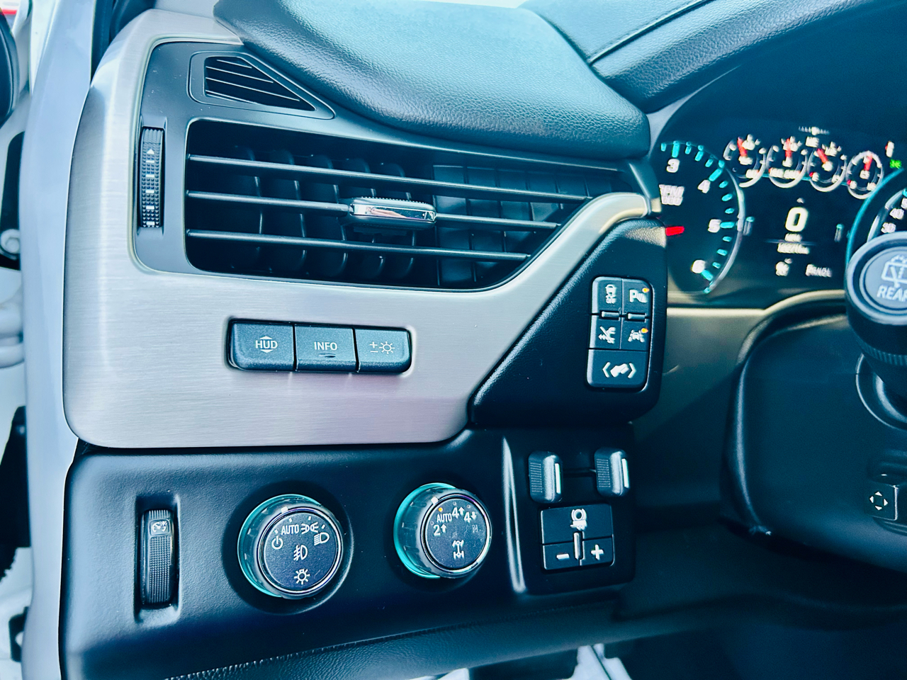 GMC Yukon XL 4WD 4dr Denali 2019