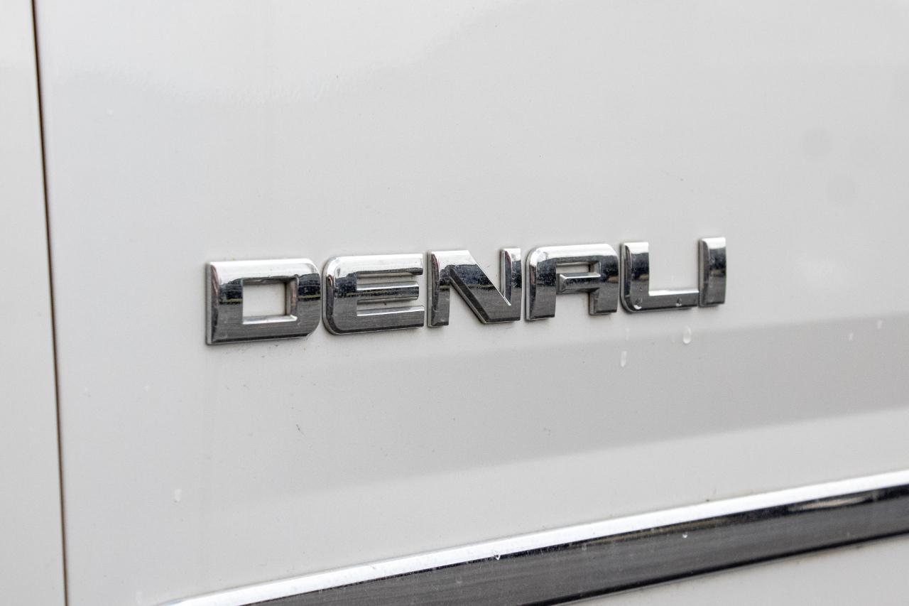GMC Yukon XL 4WD 4dr Denali 2019