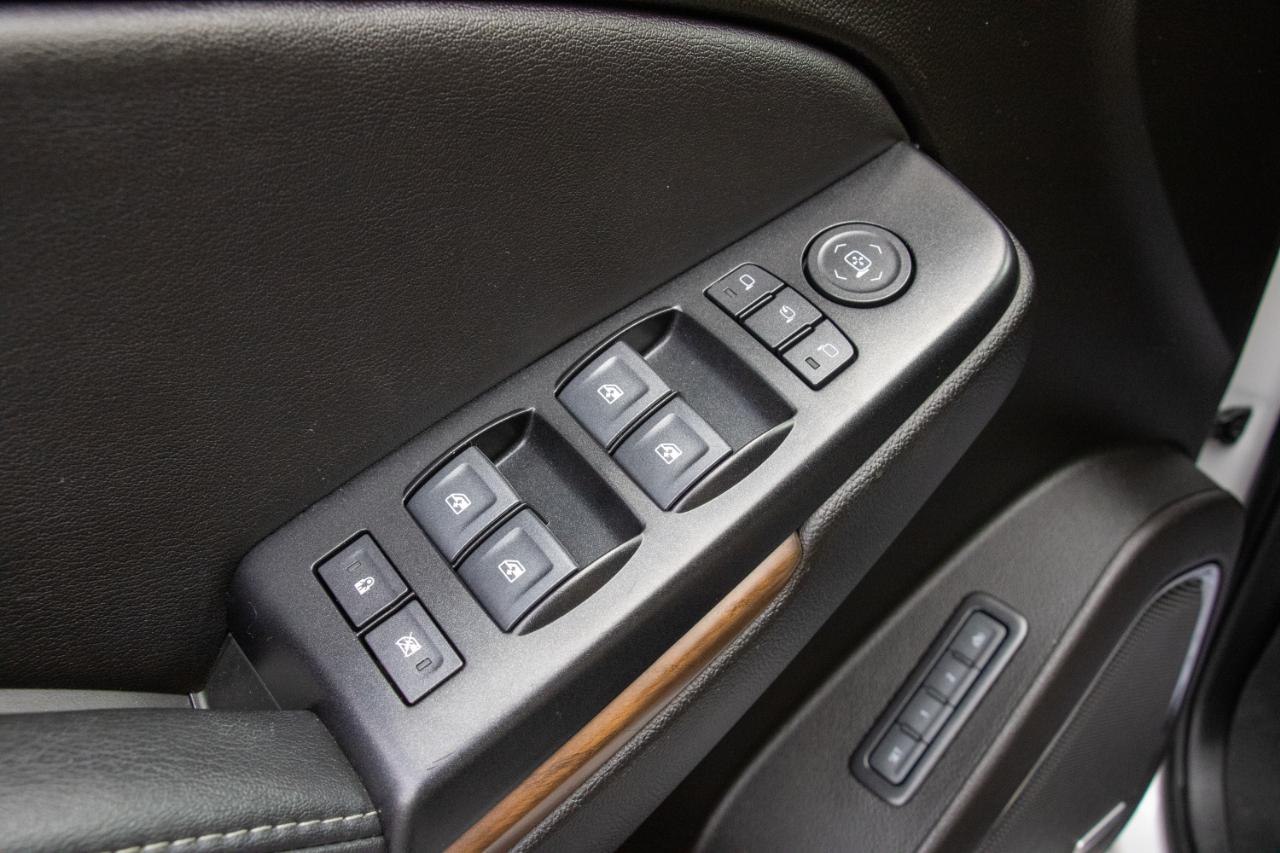 GMC Yukon XL 4WD 4dr Denali 2019