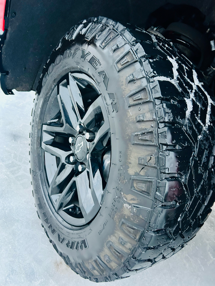 Chevrolet Silverado 1500 4WD Crew Cab 147" Custom Trail Boss 2021