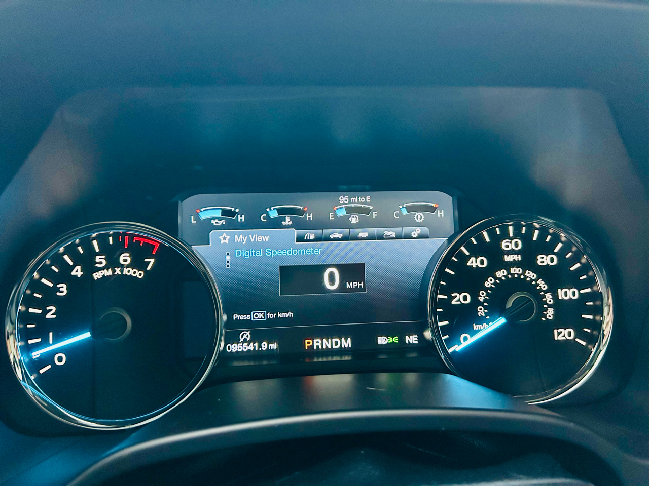 Ford F-150 Lariat SuperCrew Short Bed 4WD 2019