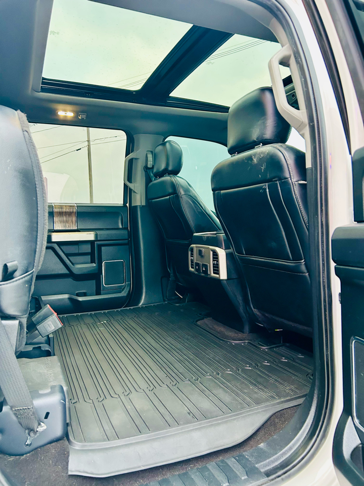 Ford F-150 Lariat SuperCrew Short Bed 4WD 2019