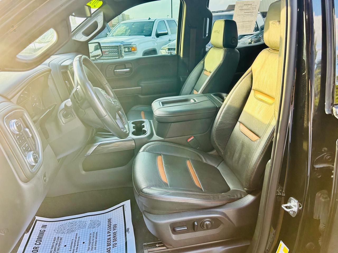 GMC Sierra 1500 4WD Crew Cab 147" AT4 2021