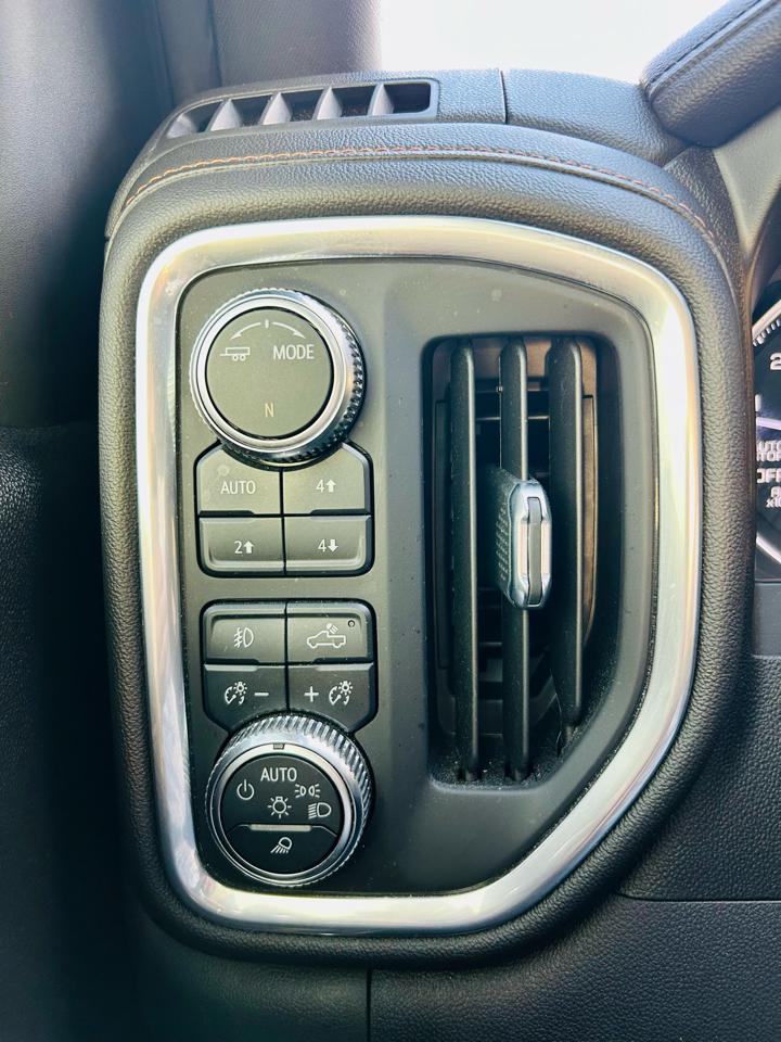 GMC Sierra 1500 4WD Crew Cab 147" AT4 2021