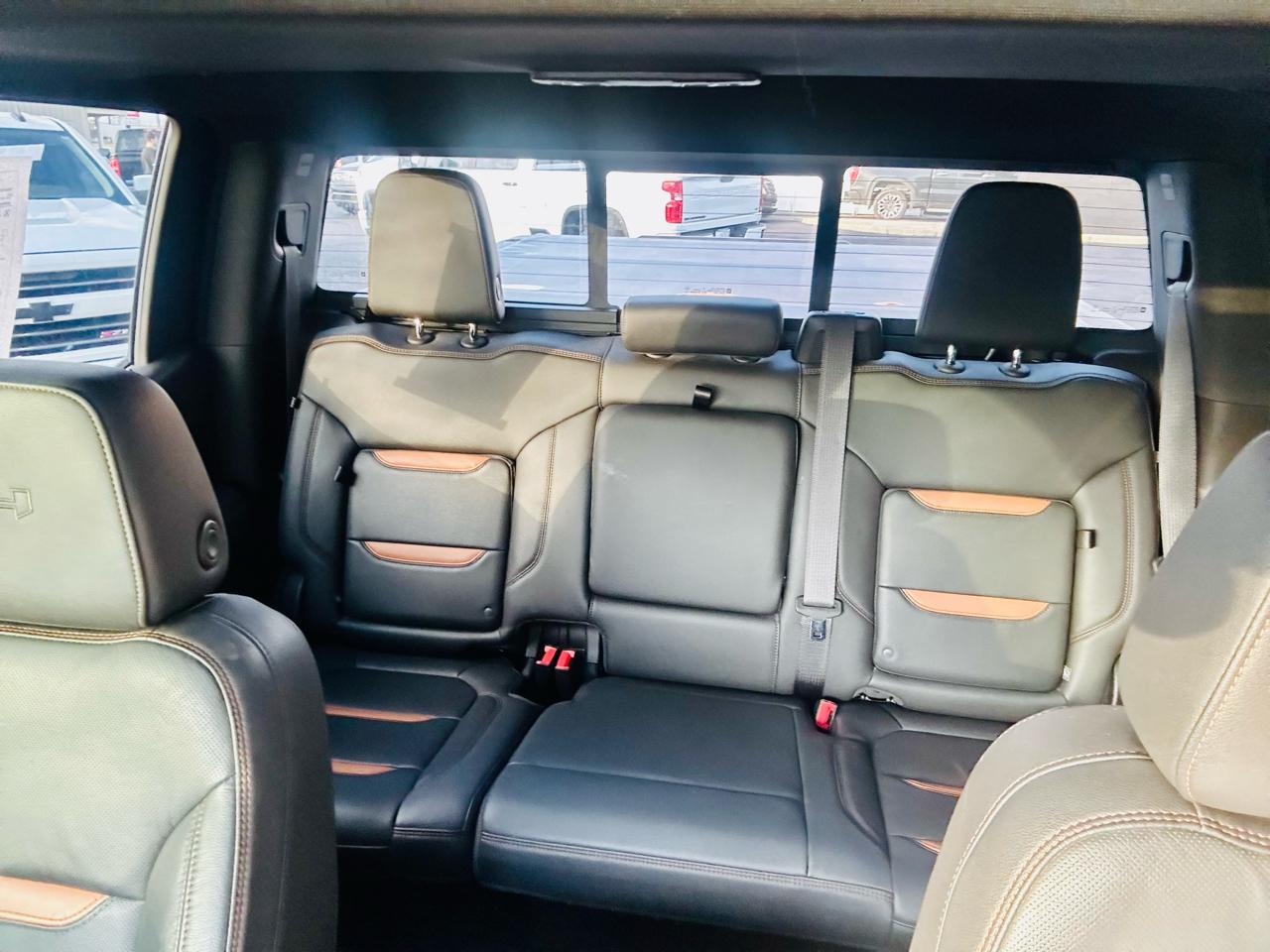 GMC Sierra 1500 4WD Crew Cab 147" AT4 2021