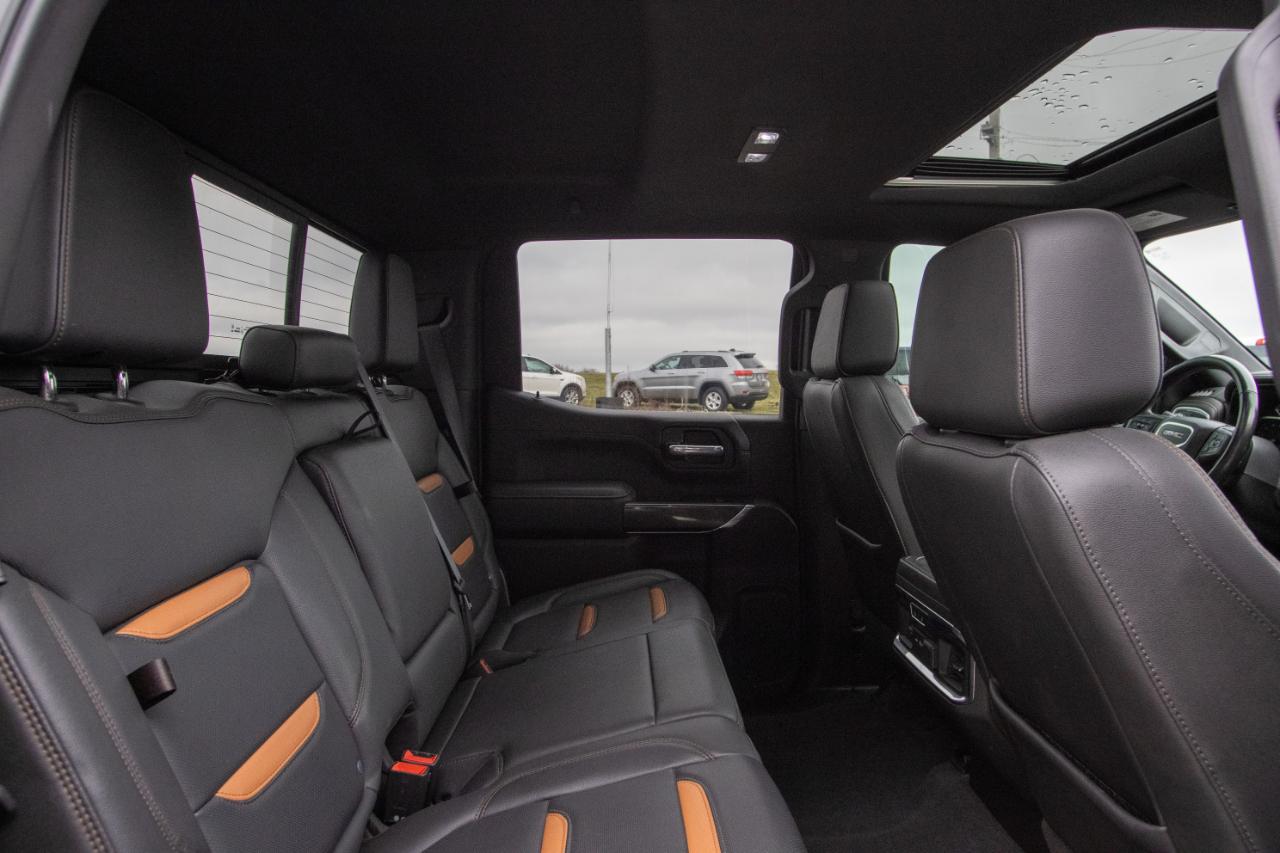 GMC Sierra 1500 4WD Crew Cab 147" AT4 2021